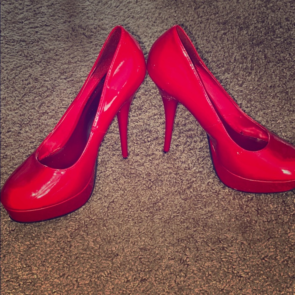 Charlotte Russe red heels 👠